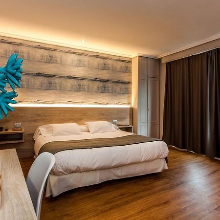 Hospedium Hotel La Marina Costa Da Morte Cee Zewnętrze zdjęcie