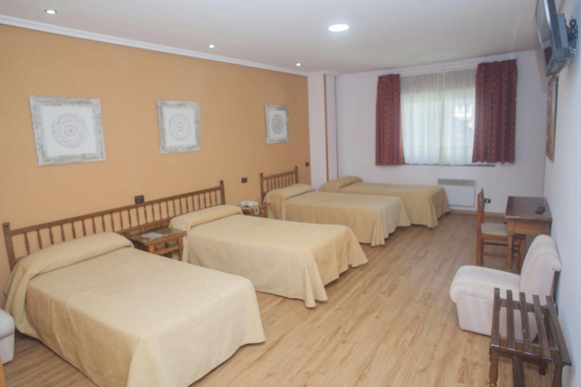 Hospedium Hotel La Marina Costa Da Morte Cee Zewnętrze zdjęcie