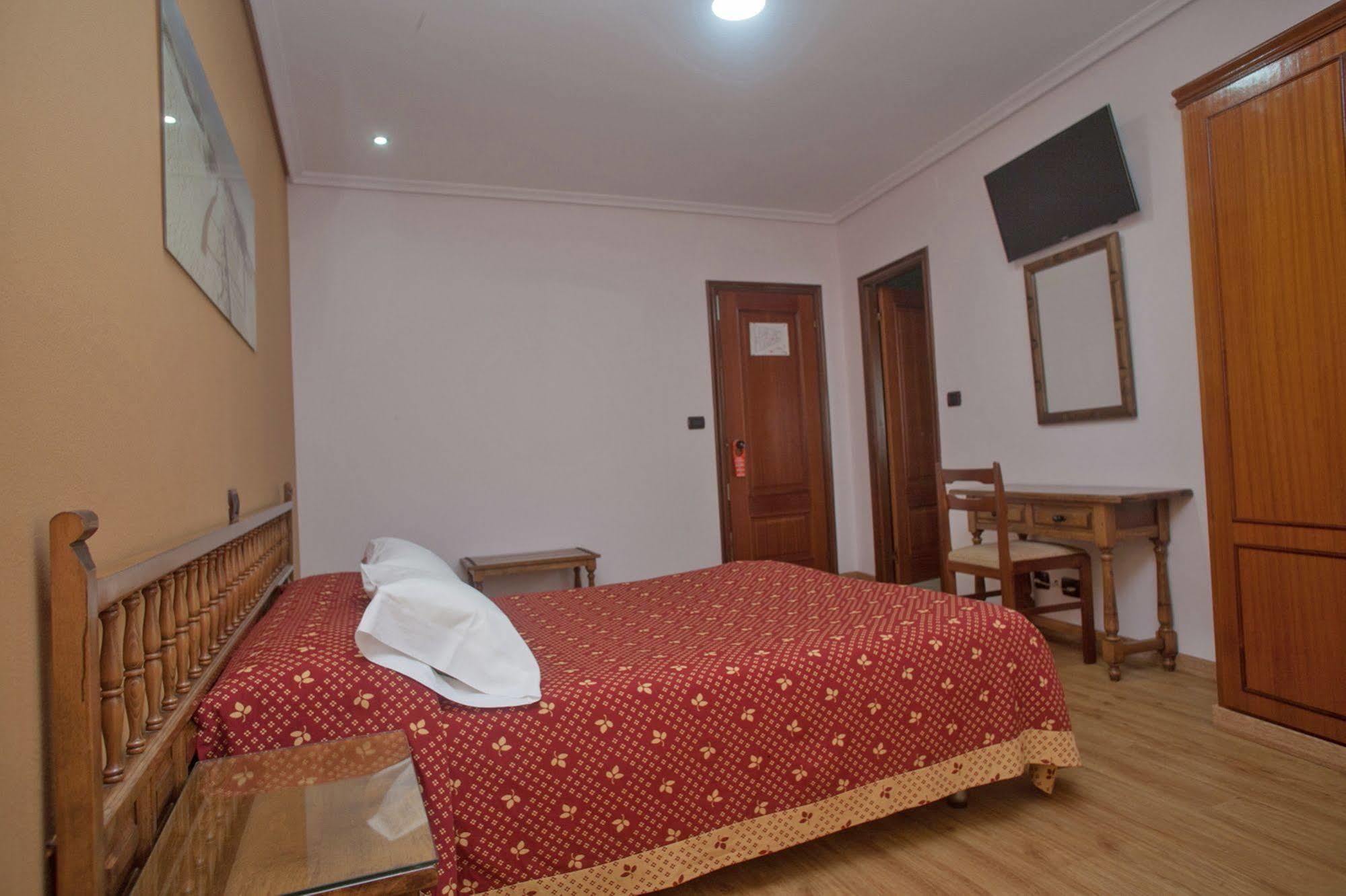 Hospedium Hotel La Marina Costa Da Morte Cee Zewnętrze zdjęcie