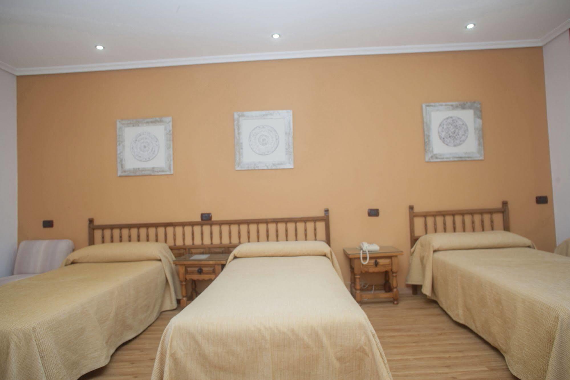 Hospedium Hotel La Marina Costa Da Morte Cee Zewnętrze zdjęcie